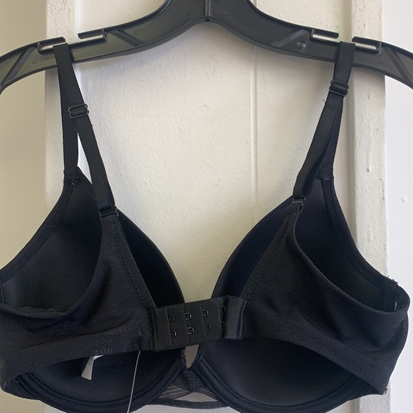 Chantelle Smooth Full Coverage w/Smoothing Back - Picture 3 of 4